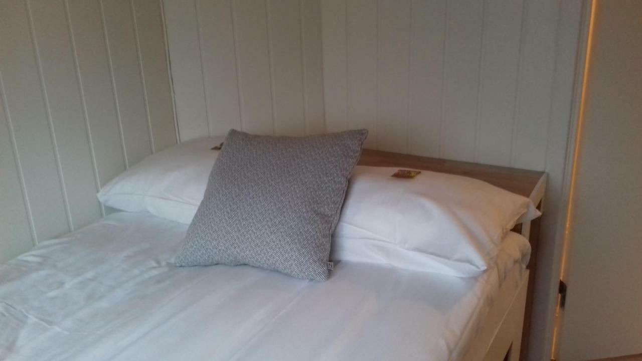 Holmvik Brygge Nyksund Hotel Buitenkant foto